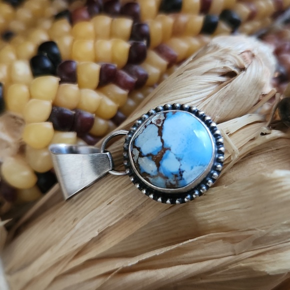 Gorgeous NWOT Native American Navajo Golden Hills Turquoise Pendant 🩵 - Picture 3 of 10